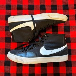 Nike SB Blazer Mid Shoes Men